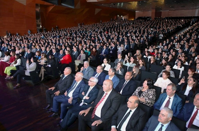 AHİK Sən elə bir zirvəsən adlı tədbir təşkil edib — FOTOLAR AHİK Sən elə bir zirvəsən adlı tədbir təşkil edib — FOTOLAR