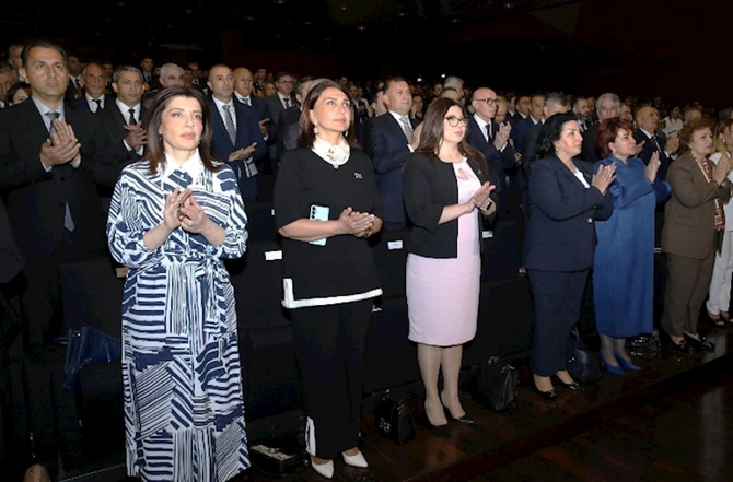 AHİK Sən elə bir zirvəsən adlı tədbir təşkil edib — FOTOLAR AHİK Sən elə bir zirvəsən adlı tədbir təşkil edib — FOTOLAR
