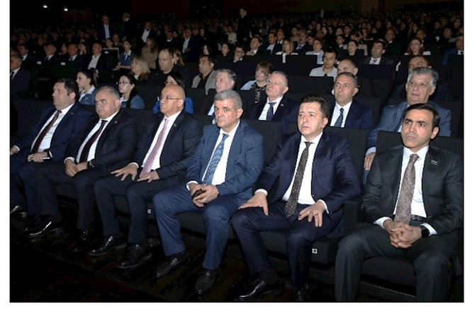AHİK Sən elə bir zirvəsən adlı tədbir təşkil edib — FOTOLAR AHİK Sən elə bir zirvəsən adlı tədbir təşkil edib — FOTOLAR