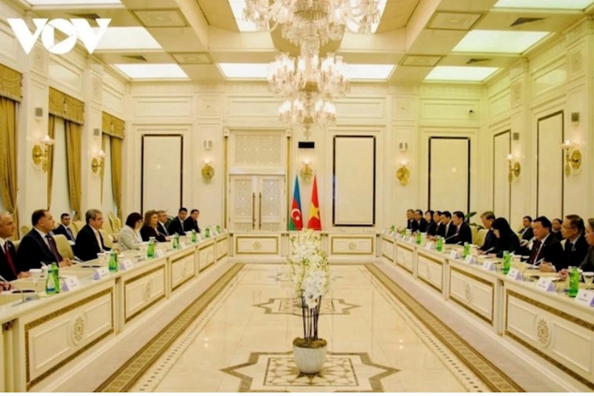 Sahibə Qafarova vyetnamlı həmkarını Azərbaycana səfərə dəvət etdi