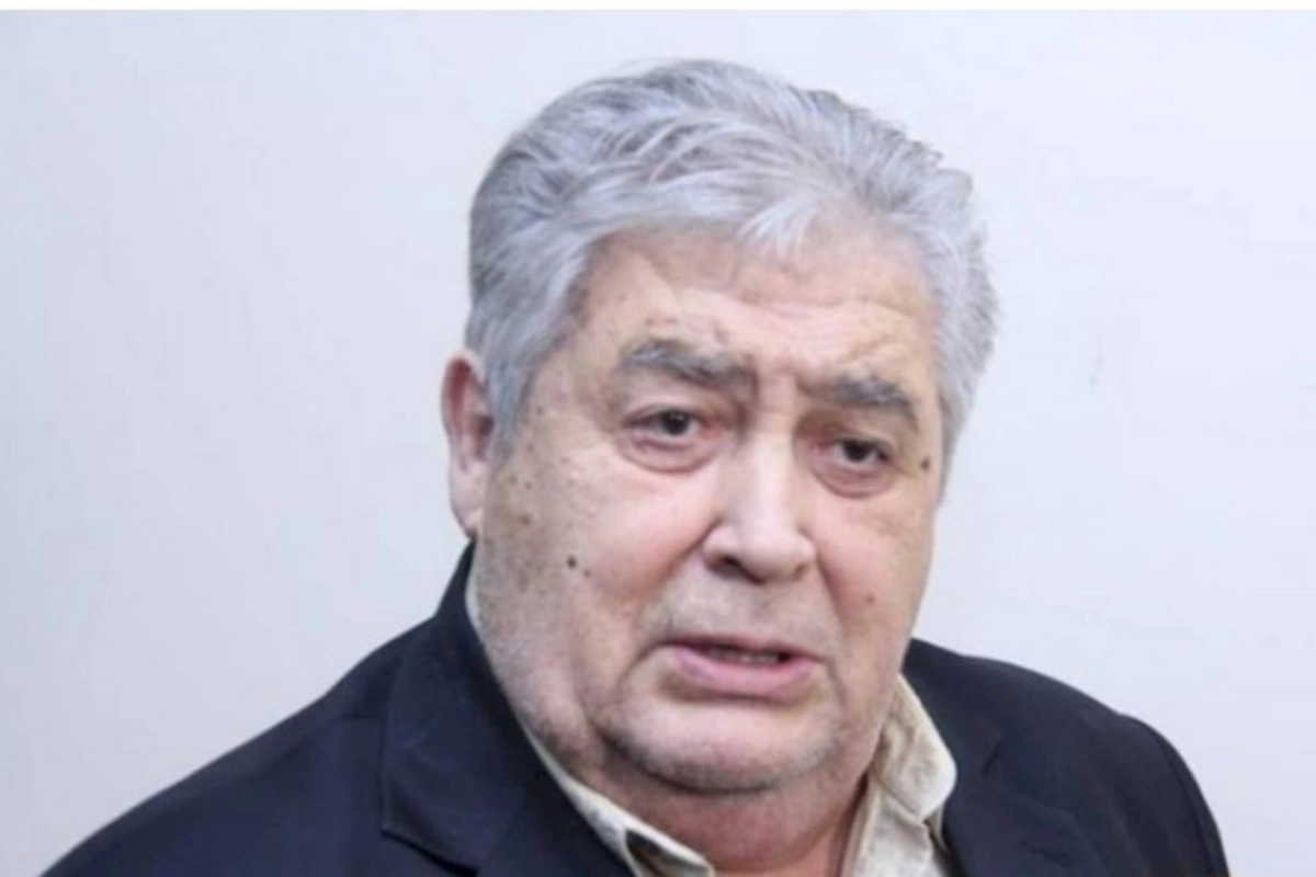 Atamı da elə küsdürdülər