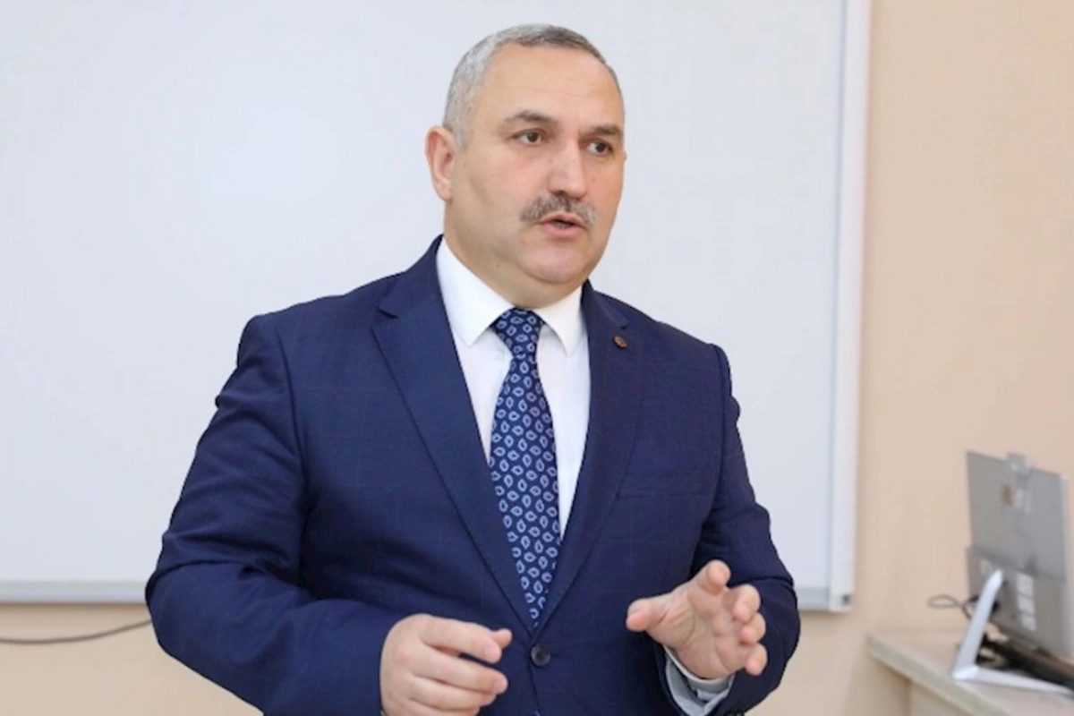 Deputat: Sərhədlərin bağlı olması dövlətin təhlükəsizlik sipəridir