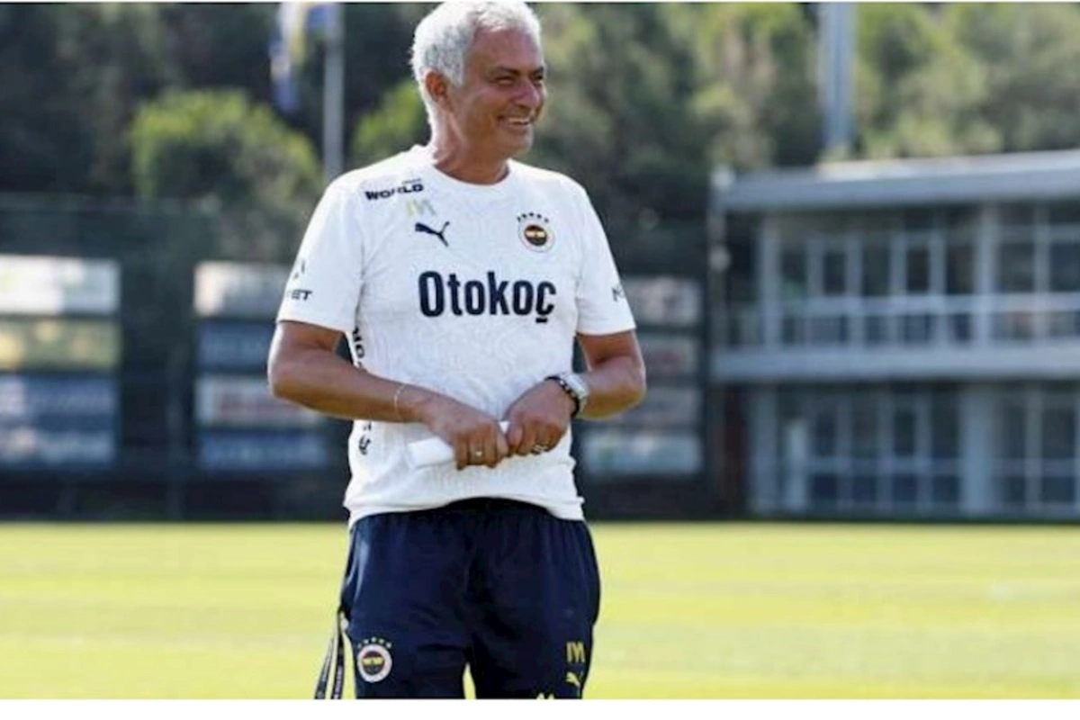 Mourinyo Fənərbaxçadan ayrılmaq üçün şərtini açıqladı