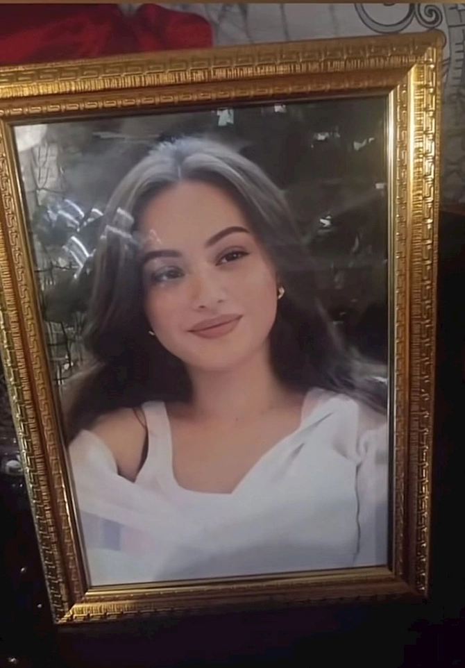 Bakıda tələbə qız faciəvi şəkildə öldü — FOTOLAR Bakıda tələbə qız faciəvi şəkildə öldü — FOTOLAR
