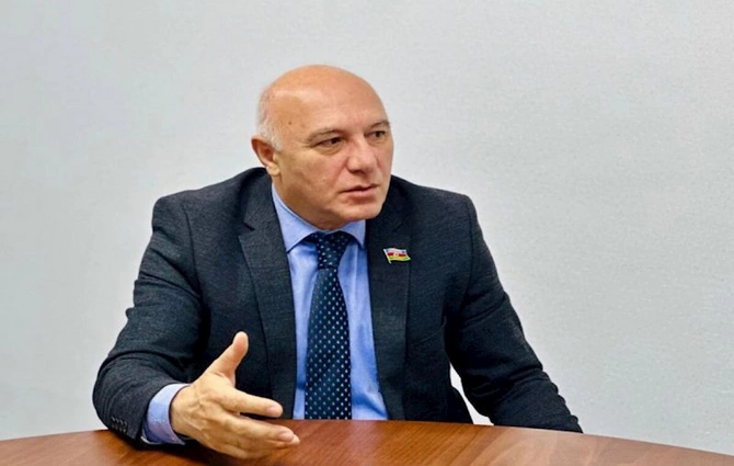 Deputat: Sahibkarlar çimərliklərdə qiymətləri əlçatan etməlidirlər Deputat: Sahibkarlar çimərliklərdə qiymətləri əlçatan etməlidirlər