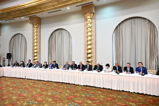 Bakıda “Konstitusiya etnomədəni müxtəlifliyin qarantı kimi” mövzusunda konfrans keçirilib — FOTOLAR