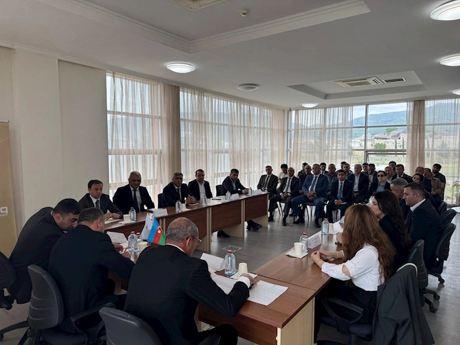 “Azərişıq” ASC KOBİA-nın Siyəzən və Neftçalada sahibkarlarla keçirdiyi görüşlərdə iştirak edib — FOTO