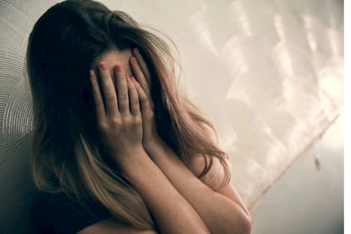 Şantajla pul tələb edən Sona Əhmədovaya 7 il həbs tələb olundu