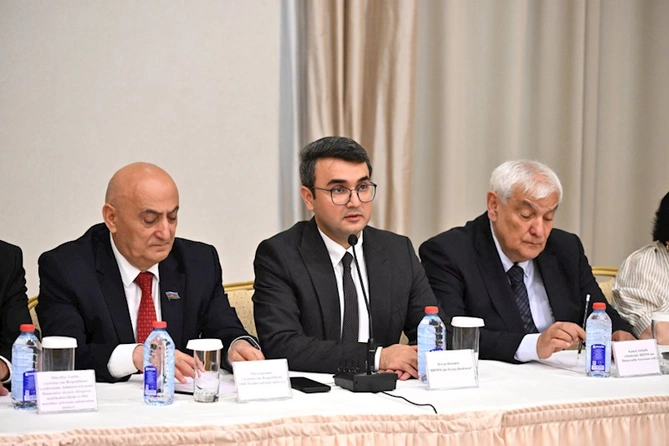 Bakıda “Konstitusiya etnomədəni müxtəlifliyin qarantı kimi” mövzusunda konfrans keçirilib — FOTOLAR
