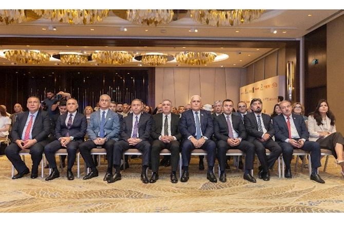 TŞİİB, Mətbuat Şurası və Veysəloğlu Şirkətlər Qrupu müsabiqə iştirakçıları olan jurnalistləri mükafatlandırdı — FOTOLAR