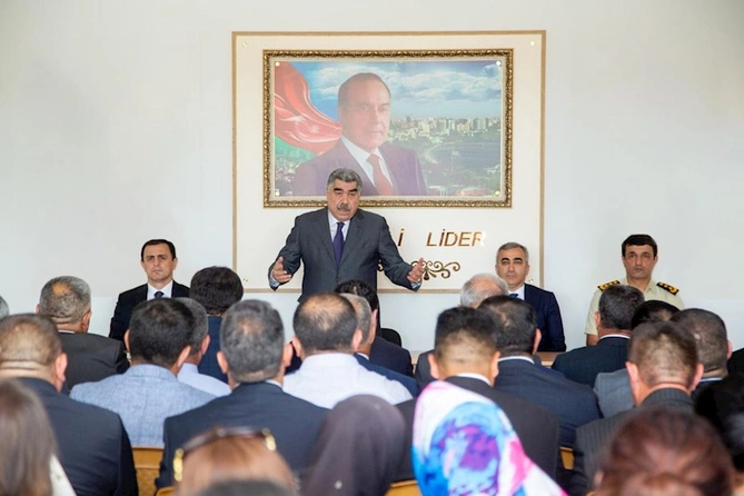 Rüstəm Xəlilov səyyar görüşləri davam etdirir — FOTOLAR