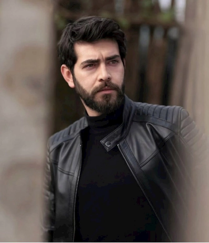 Məşhur aktyor Eşref Rüyada — FOTO Məşhur aktyor Eşref Rüyada — FOTO