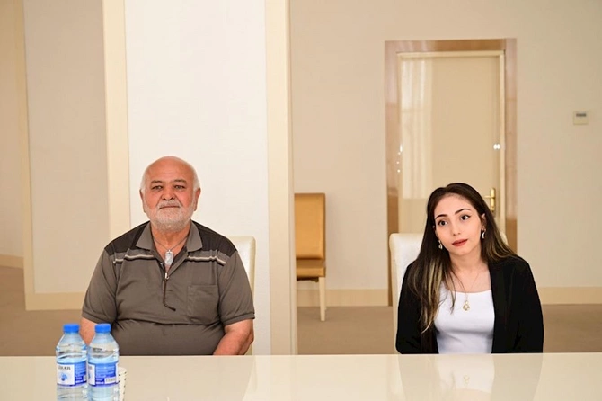 Mədəniyyət naziri Adil Kərimli Göygöl rayonunda vətəndaşların müraciətlərini dinləyib — FOTOLAR