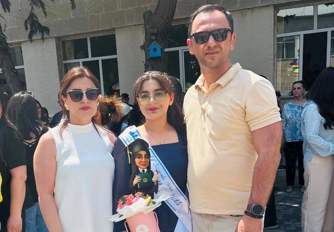 Jurnalist övladları üçün də “Son zəng” çalındı — FOTOLAR