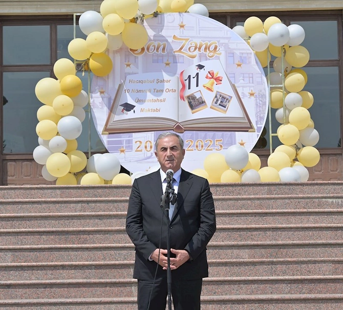 Nazir onların “Son zəng”ində iştirak etdi — FOTOLAR