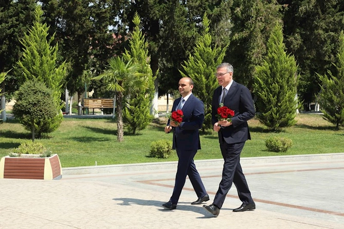 Azəriqaz İB-nin baş direktoru Kürdəmir rayonunda vətəndaş qəbulu keçirib — FOTOLAR