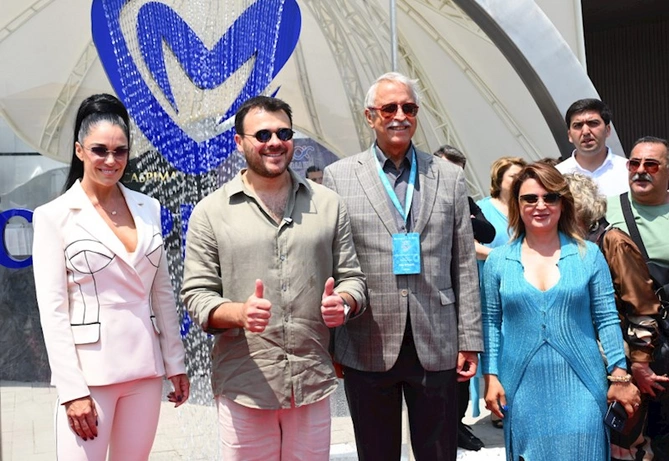 Xəzər sahilində “Viva La Vida Longevity Camp 2025” beynəlxalq konqresinin açılışı olub — FOTOLAR (YENİLƏNİB) Xəzər sahilində “Viva La Vida Longevity Camp 2025” beynəlxalq konqresinin açılışı olub — FOTOLAR (YENİLƏNİB)