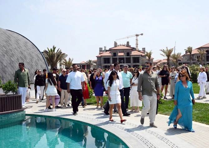 Xəzər sahilində “Viva La Vida Longevity Camp 2025” beynəlxalq konqresinin açılışı olub — FOTOLAR (YENİLƏNİB) Xəzər sahilində “Viva La Vida Longevity Camp 2025” beynəlxalq konqresinin açılışı olub — FOTOLAR (YENİLƏNİB)