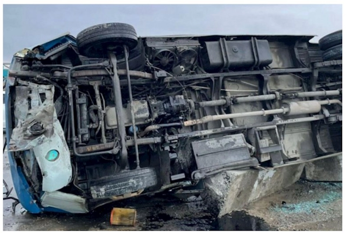 Naxçıvanda mikroavtobus aşdı — 4 nəfər xəsarət alıb