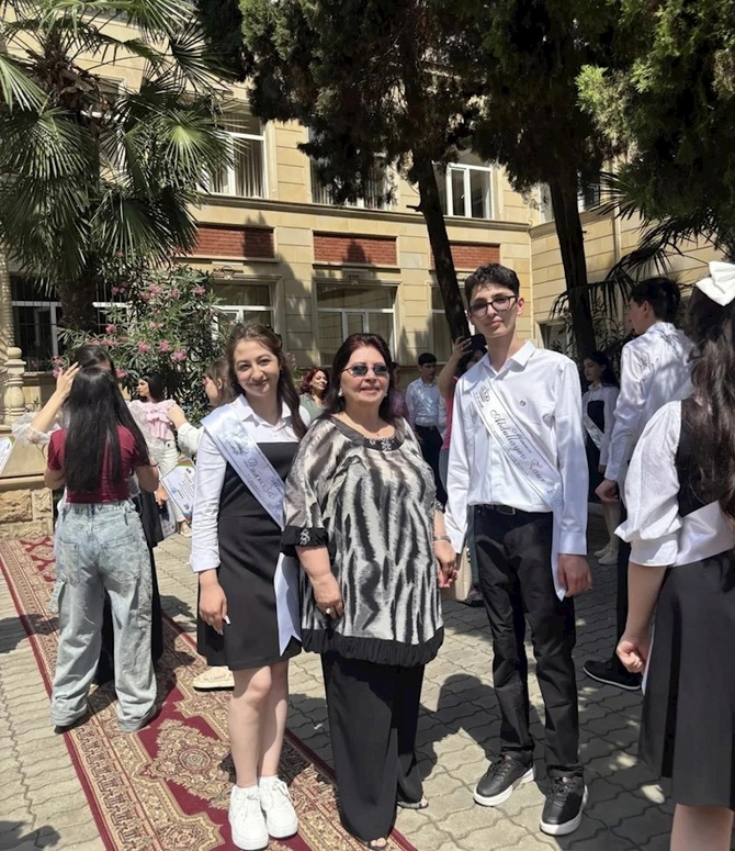 Şahnaz Haşımovanın məzun olan nəvəsi — FOTOLAR
