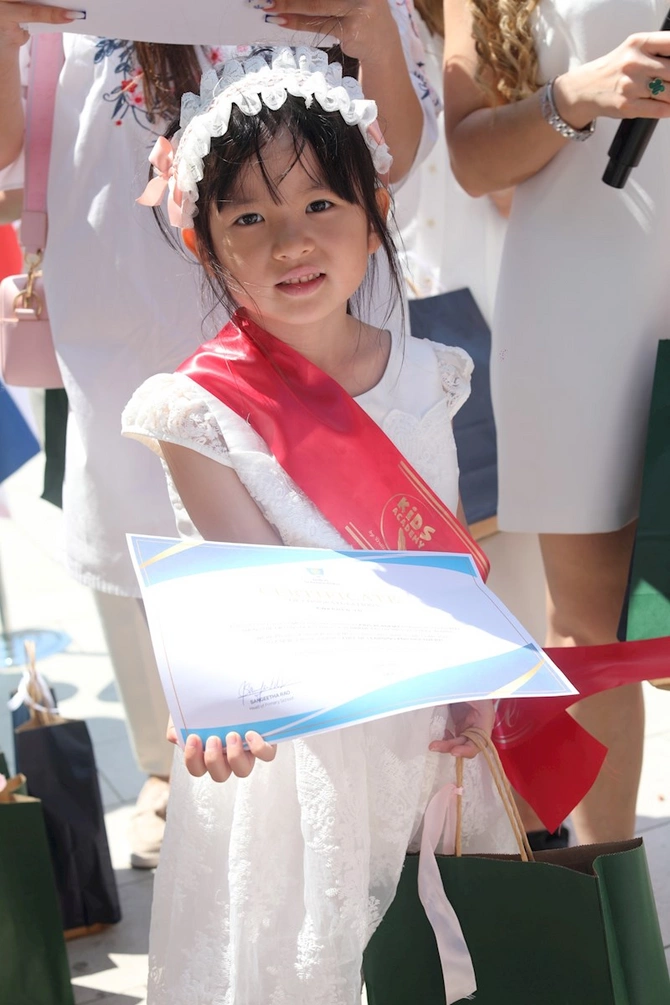 Kids Academy by British School Körpələr Evi-Uşaq Bağçasında Məzun günü — FOTOLAR Kids Academy by British School Körpələr Evi-Uşaq Bağçasında Məzun günü — FOTOLAR