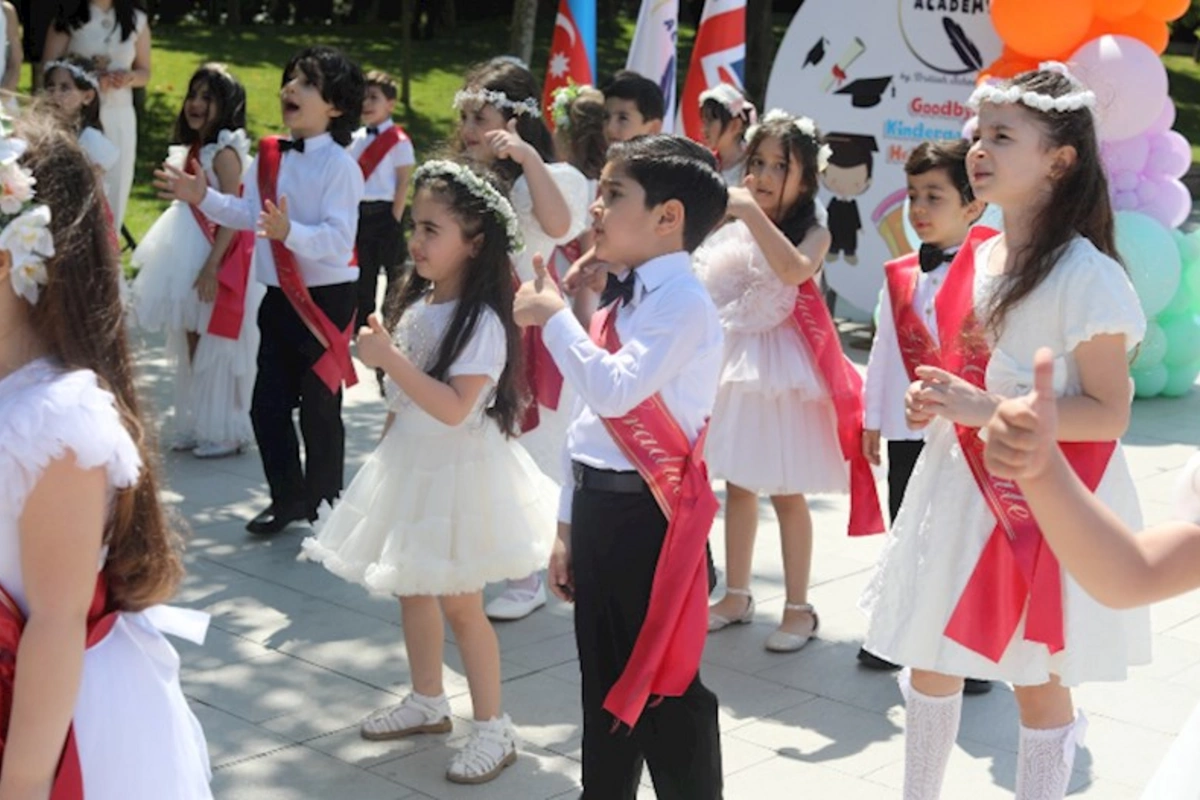 Kids Academy by British School Körpələr Evi-Uşaq Bağçasında Məzun günü — FOTOLAR