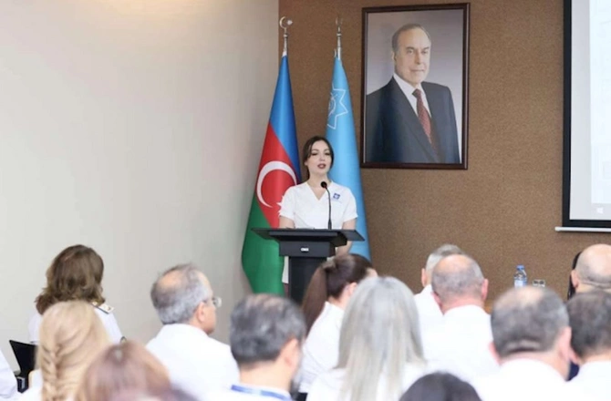 Tibb İşçilərinin Peşə Bayramı Günü münasibətilə tədbir keçirilib — FOTOLAR