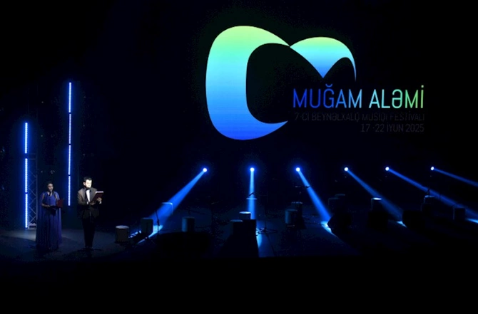“Muğam aləmi” VII Beynəlxalq Musiqi Festivalının açılışı — FOTOLAR “Muğam aləmi” VII Beynəlxalq Musiqi Festivalının açılışı — FOTOLAR