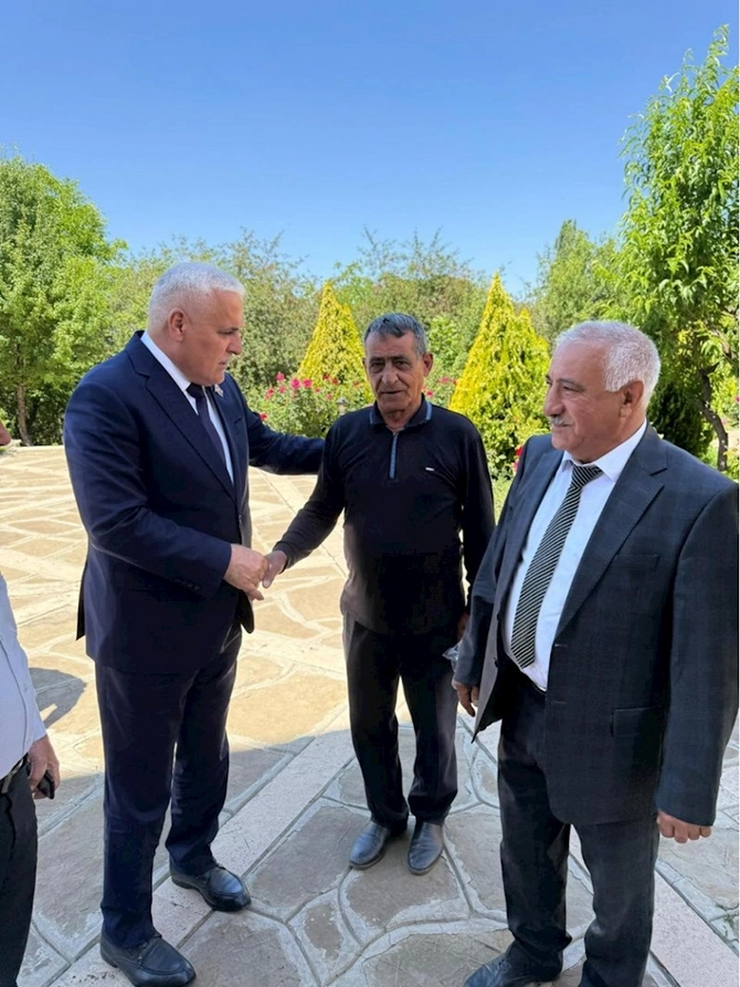 Milli Məclisin deputatı Vüqar Rəhimzadə Ordubadda seçiciləri ilə növbəti görüşünü keçirib — FOTOLAR Milli Məclisin deputatı Vüqar Rəhimzadə Ordubadda seçiciləri ilə növbəti görüşünü keçirib — FOTOLAR