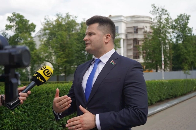 ASGA Minsk şəhərində “Azərbaycan-Belarus Gənclər Forumu”nu reallaşdırdı — FOTOLAR ASGA Minsk şəhərində “Azərbaycan-Belarus Gənclər Forumu”nu reallaşdırdı — FOTOLAR