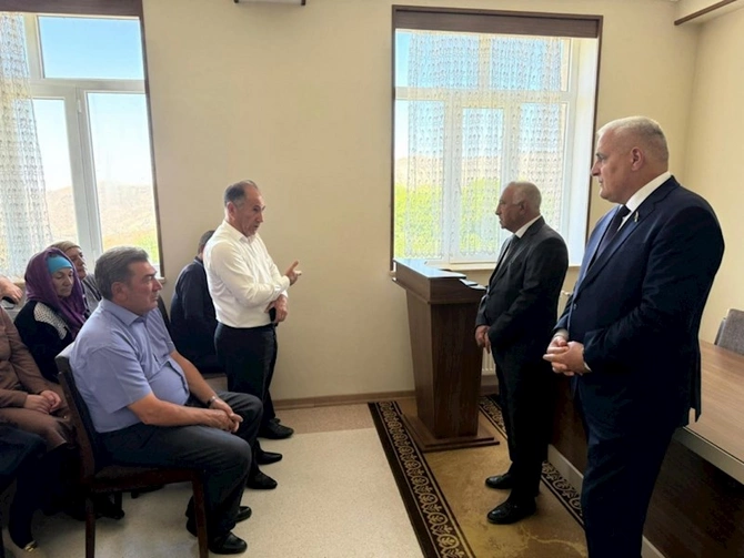 Milli Məclisin deputatı Vüqar Rəhimzadə Ordubadda seçiciləri ilə növbəti görüşünü keçirib — FOTOLAR Milli Məclisin deputatı Vüqar Rəhimzadə Ordubadda seçiciləri ilə növbəti görüşünü keçirib — FOTOLAR