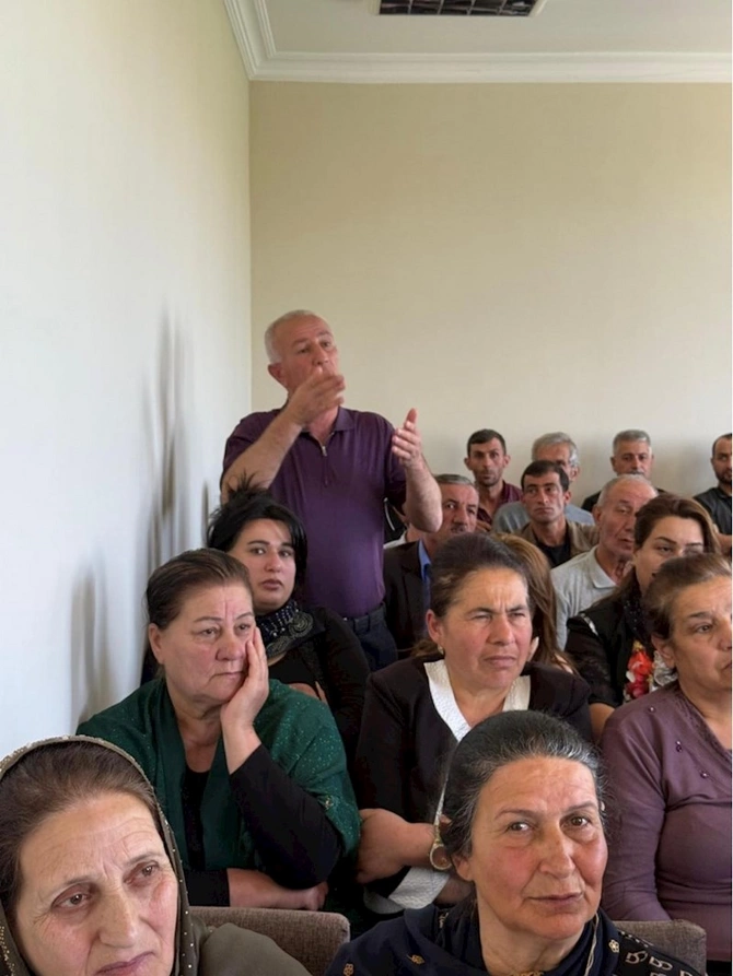 Milli Məclisin deputatı Vüqar Rəhimzadə Ordubadda seçiciləri ilə növbəti görüşünü keçirib — FOTOLAR Milli Məclisin deputatı Vüqar Rəhimzadə Ordubadda seçiciləri ilə növbəti görüşünü keçirib — FOTOLAR