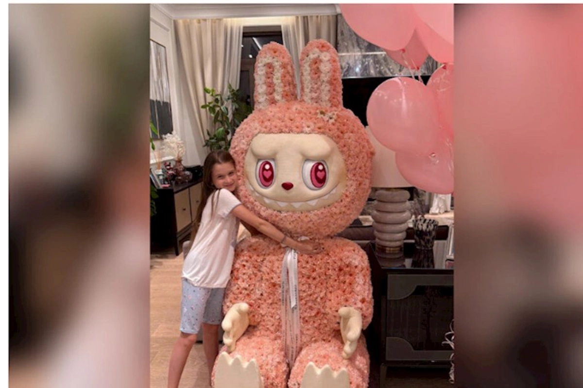Məşhur teleaparıcı qızına 6 min manata “labuba” oyuncağı alıb
