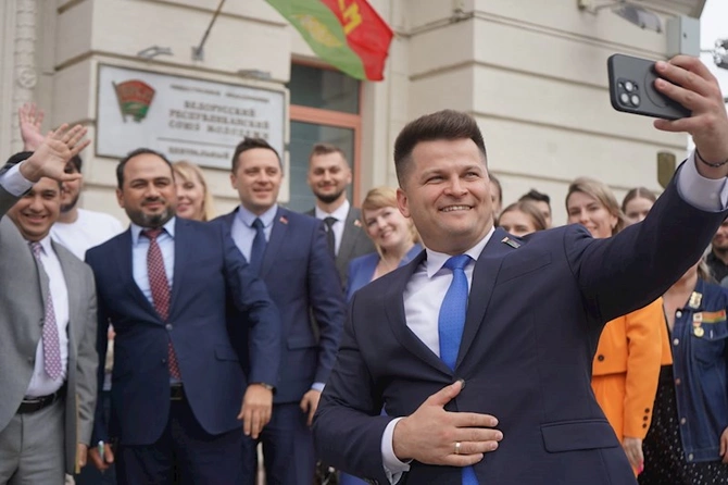 ASGA Minsk şəhərində “Azərbaycan-Belarus Gənclər Forumu”nu reallaşdırdı — FOTOLAR ASGA Minsk şəhərində “Azərbaycan-Belarus Gənclər Forumu”nu reallaşdırdı — FOTOLAR