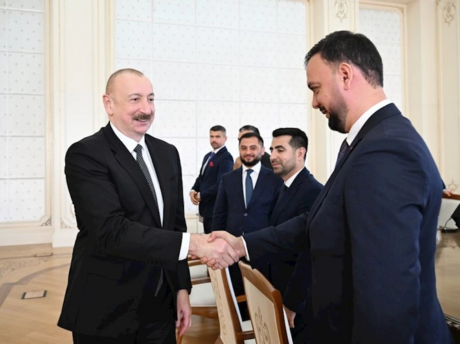 Prezident milli komandanın üzvlərini qəbul etdi — FOTOLAR (YENİLƏNİB) Prezident milli komandanın üzvlərini qəbul etdi — FOTOLAR (YENİLƏNİB)