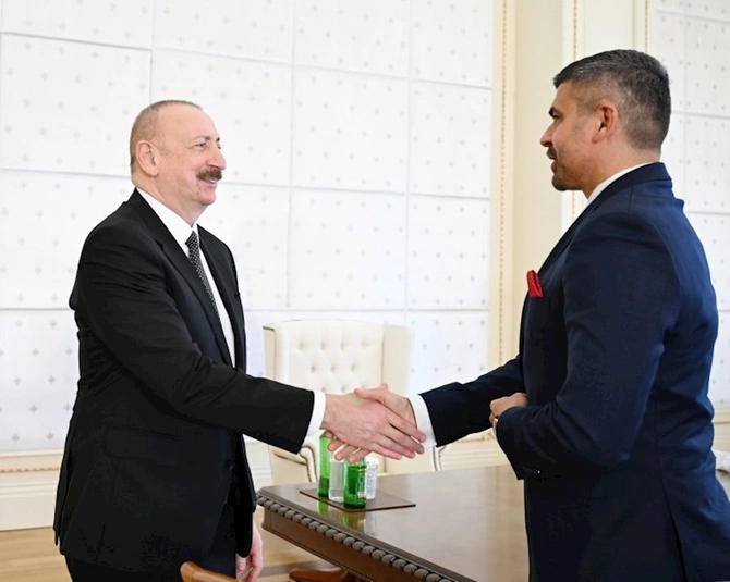 Prezident milli komandanın üzvlərini qəbul etdi — FOTOLAR (YENİLƏNİB) Prezident milli komandanın üzvlərini qəbul etdi — FOTOLAR (YENİLƏNİB)