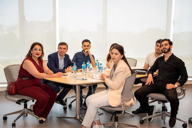 “Azərbaycan mətbuat tarixi” və “Media etikası” mövzularında keçirilən seminarlar yekunlaşıb — FOTOLAR “Azərbaycan mətbuat tarixi” və “Media etikası” mövzularında keçirilən seminarlar yekunlaşıb — FOTOLAR