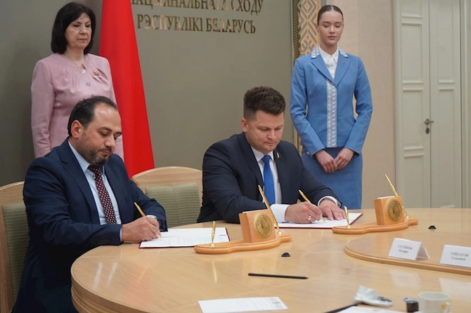 Belarus Parlamentinin sədri Azərbaycan-Belarus Gənclər Forumunun iştirakçılarını qəbul etdi — FOTOLAR Belarus Parlamentinin sədri Azərbaycan-Belarus Gənclər Forumunun iştirakçılarını qəbul etdi — FOTOLAR