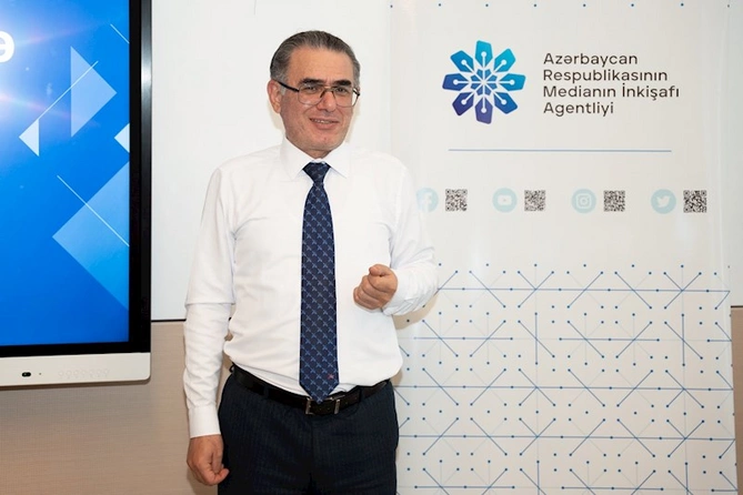 “Azərbaycan mətbuat tarixi” və “Media etikası” mövzularında keçirilən seminarlar yekunlaşıb — FOTOLAR “Azərbaycan mətbuat tarixi” və “Media etikası” mövzularında keçirilən seminarlar yekunlaşıb — FOTOLAR
