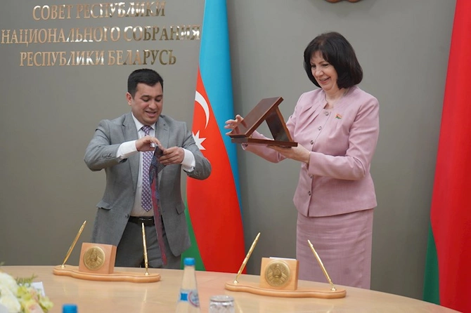 Belarus Parlamentinin sədri Azərbaycan-Belarus Gənclər Forumunun iştirakçılarını qəbul etdi — FOTOLAR Belarus Parlamentinin sədri Azərbaycan-Belarus Gənclər Forumunun iştirakçılarını qəbul etdi — FOTOLAR