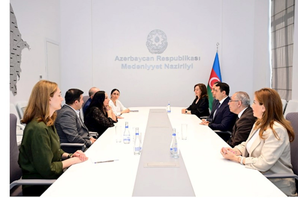 Mədəniyyət Nazirliyində tanınmış aşıq Ulduz Quliyeva ilə görüş olub — FOTOLAR