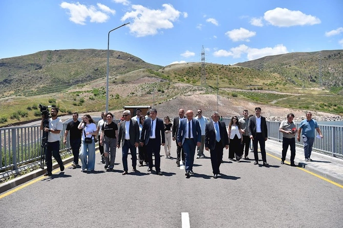 Zabuxçay su anbarına mediatur təşkil edildi — FOTOLAR Zabuxçay su anbarına mediatur təşkil edildi — FOTOLAR