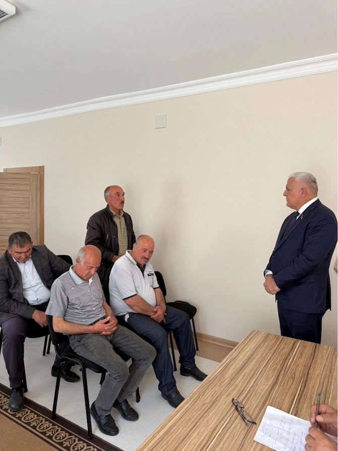 Milli Məclisin deputatı Vüqar Rəhimzadə Culfada seçiciləri ilə növbəti görüşünü keçirib — FOTOLAR Milli Məclisin deputatı Vüqar Rəhimzadə Culfada seçiciləri ilə növbəti görüşünü keçirib — FOTOLAR