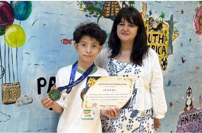 Dünya İB məktəbinin şagirdi Eyyub Əli beynəlxalq olimpiadada qızıl medal qazandı — FOTOLAR Dünya İB məktəbinin şagirdi Eyyub Əli beynəlxalq olimpiadada qızıl medal qazandı — FOTOLAR