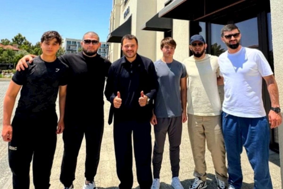 Prezidentin nəvələri Dana Uayt və Həbib Nurməhəmmədovla bir arada — FOTOLAR