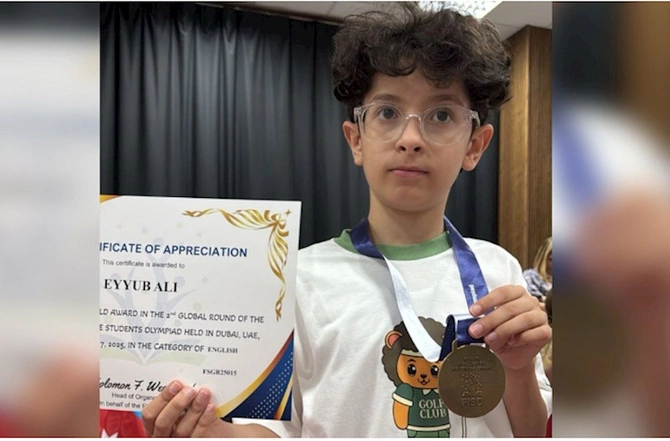 Dünya İB məktəbinin şagirdi Eyyub Əli beynəlxalq olimpiadada qızıl medal qazandı — FOTOLAR Dünya İB məktəbinin şagirdi Eyyub Əli beynəlxalq olimpiadada qızıl medal qazandı — FOTOLAR