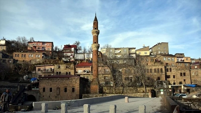 Tarixlə təbiətin qovuşduğu anadolu incisi Bitlis — FOTOLAR Tarixlə təbiətin qovuşduğu anadolu incisi Bitlis — FOTOLAR