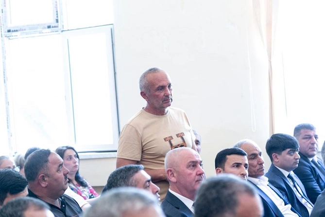 İcra başçısı sakinlərin problemlərini dinlədi — FOTOLAR