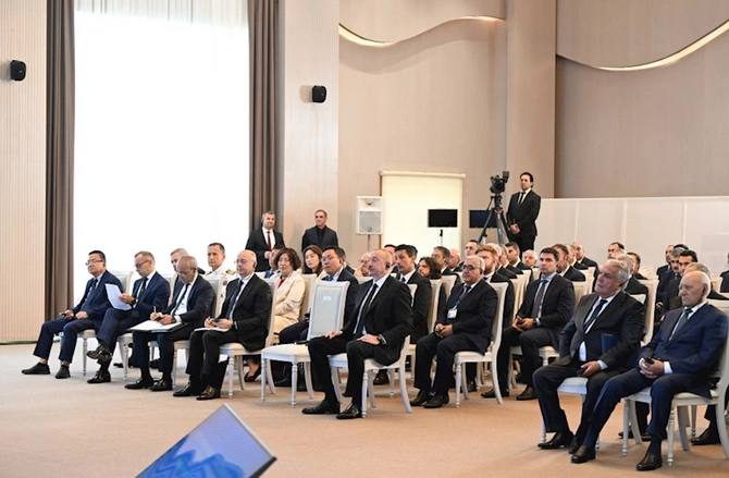 Prezident “8 Noyabr” Elektrik Stansiyasının açılışında — FOTOLAR (YENİLƏNİB)