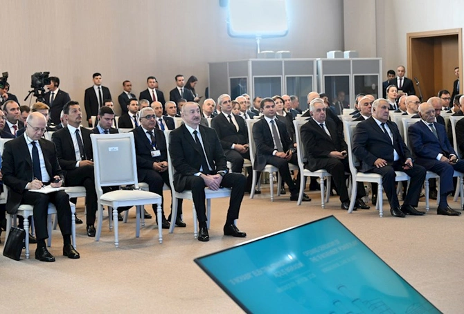 Prezident “8 Noyabr” Elektrik Stansiyasının açılışında — FOTOLAR (YENİLƏNİB)